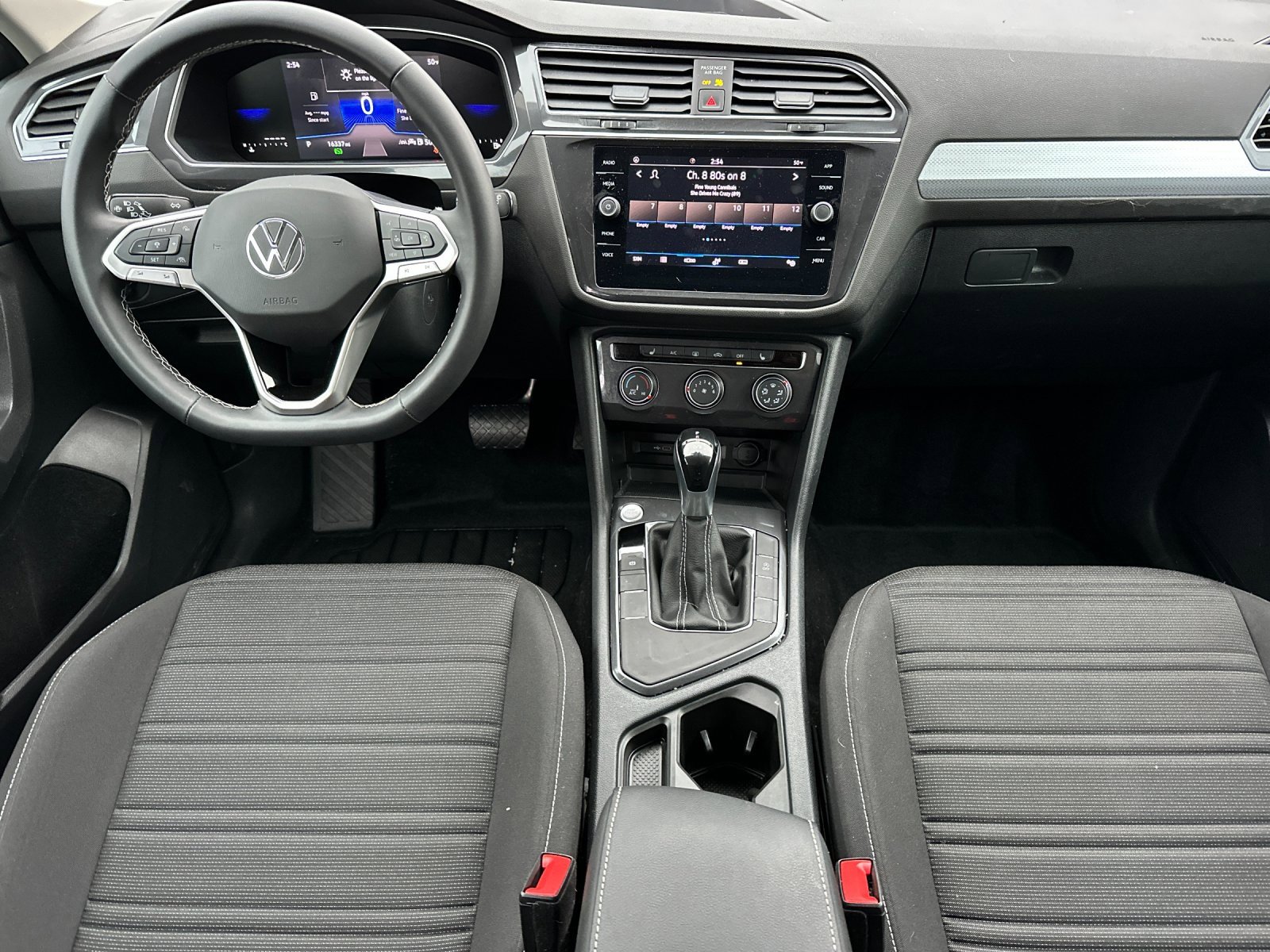 Used 2024 Volkswagen Tiguan S image 13