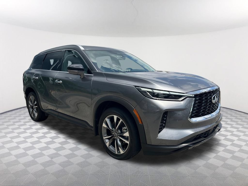 Used 2023 INFINITI QX60 Luxe w/ Performance Audio Package AWD/4WD image 3
