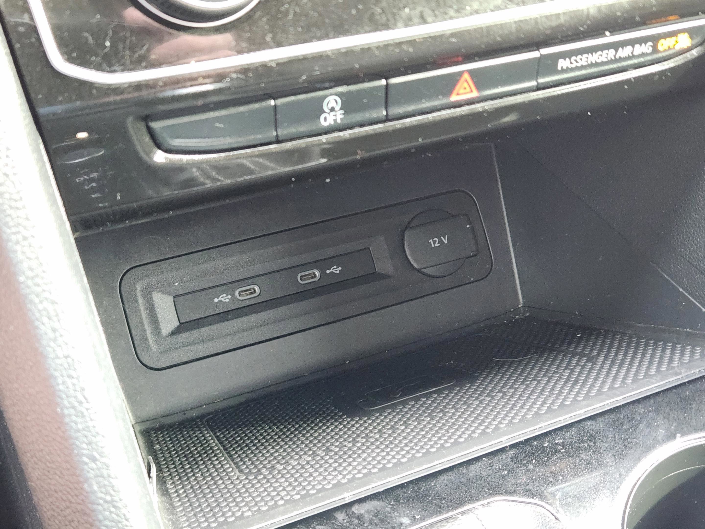 Used 2023 Volkswagen Atlas SEL R-Line image 13