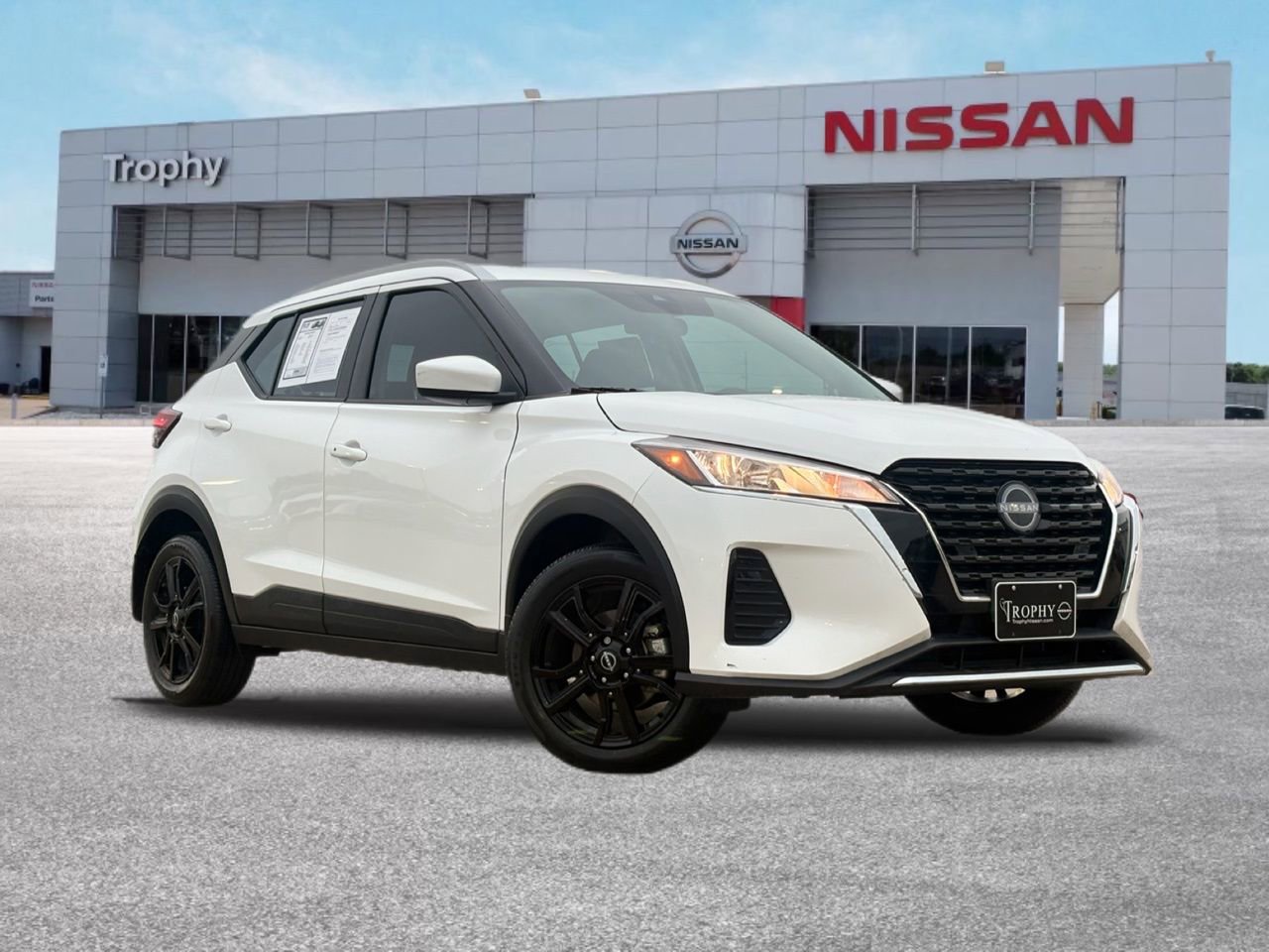 Certified 2023 Nissan Kicks SV FWD image 1