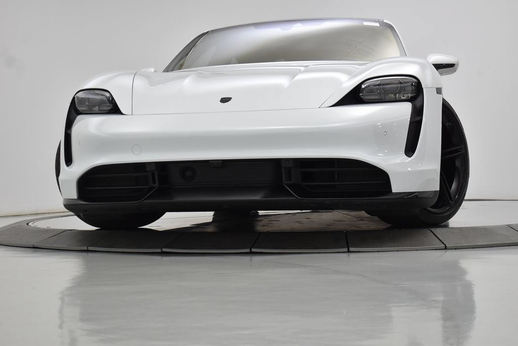 Used 2022 Porsche Taycan Turbo S AWD/4WD image 11