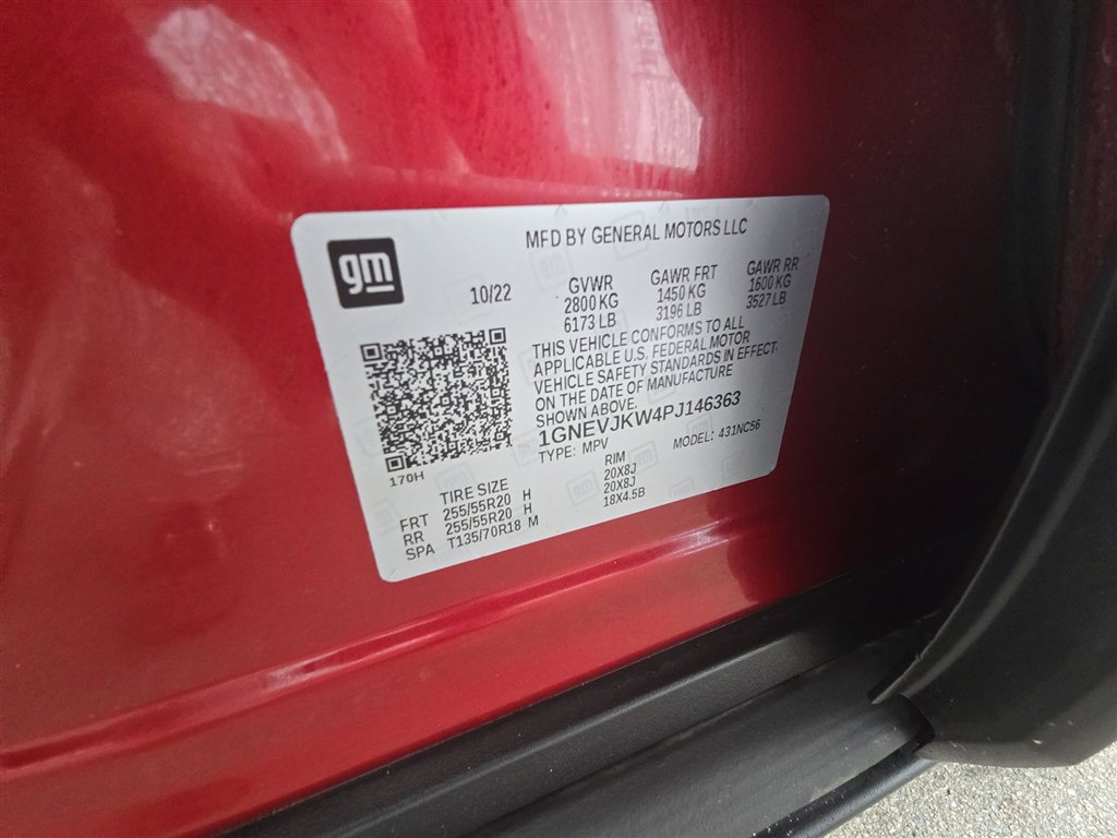 Used 2023 Chevrolet Traverse RS image 34