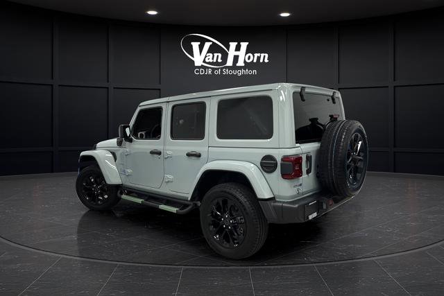 Used 2024 Jeep Wrangler Unlimited Sahara image 3