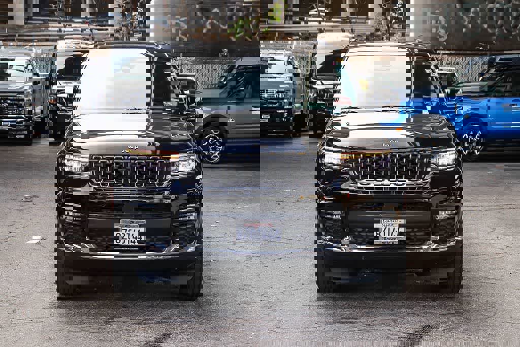 Used 2021 Jeep Grand Cherokee L Limited image 2