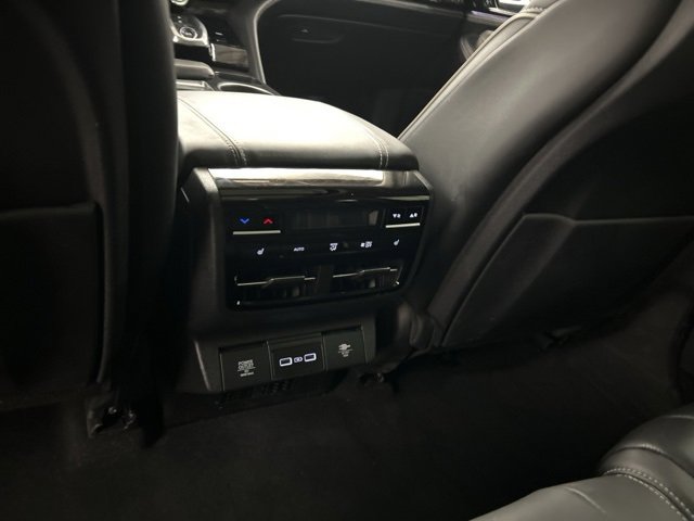 Used 2023 Acura MDX SH-AWD w/ Advance Package image 21