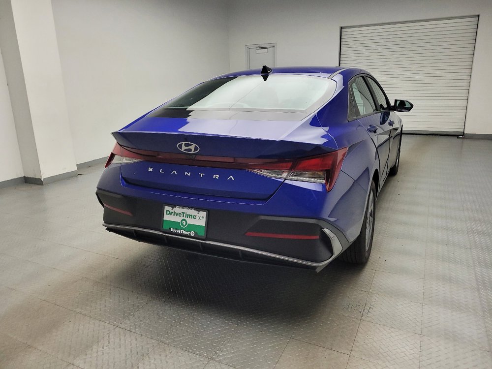 Used 2024 Hyundai Elantra SEL FWD image 7