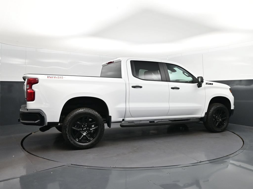 New 2026 Chevrolet Silverado 1500 Custom Trail Boss w/ Turbomax Blackout Package AWD/4WD image 8