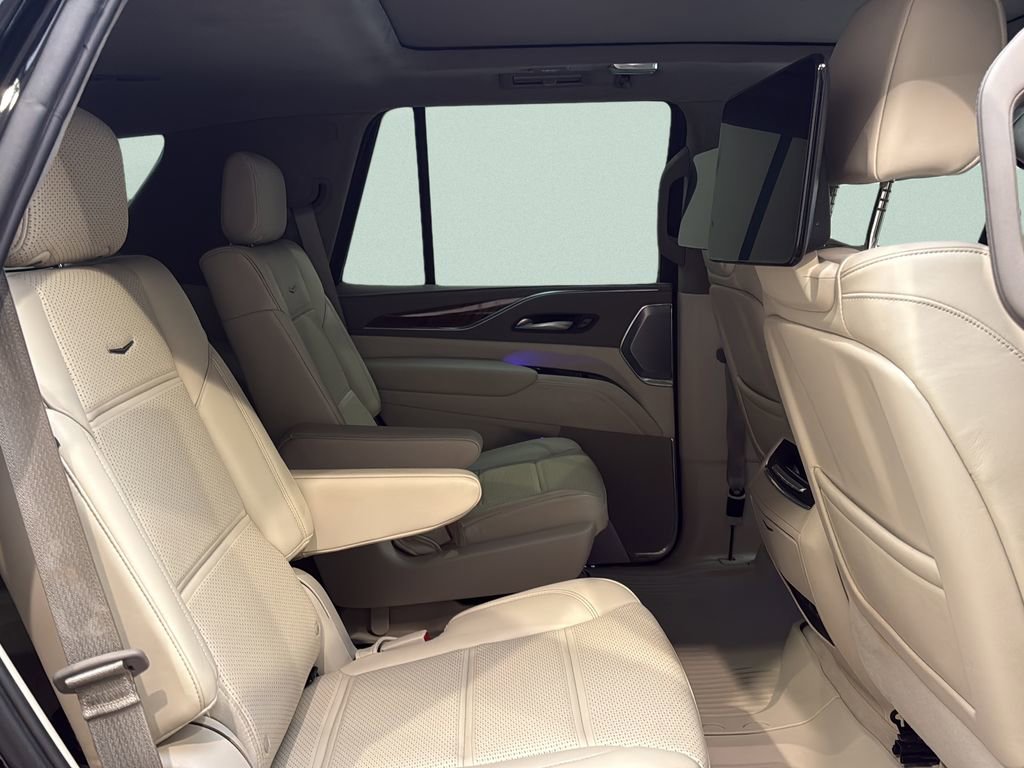 Used 2024 Cadillac Escalade Sport Platinum AWD/4WD image 18