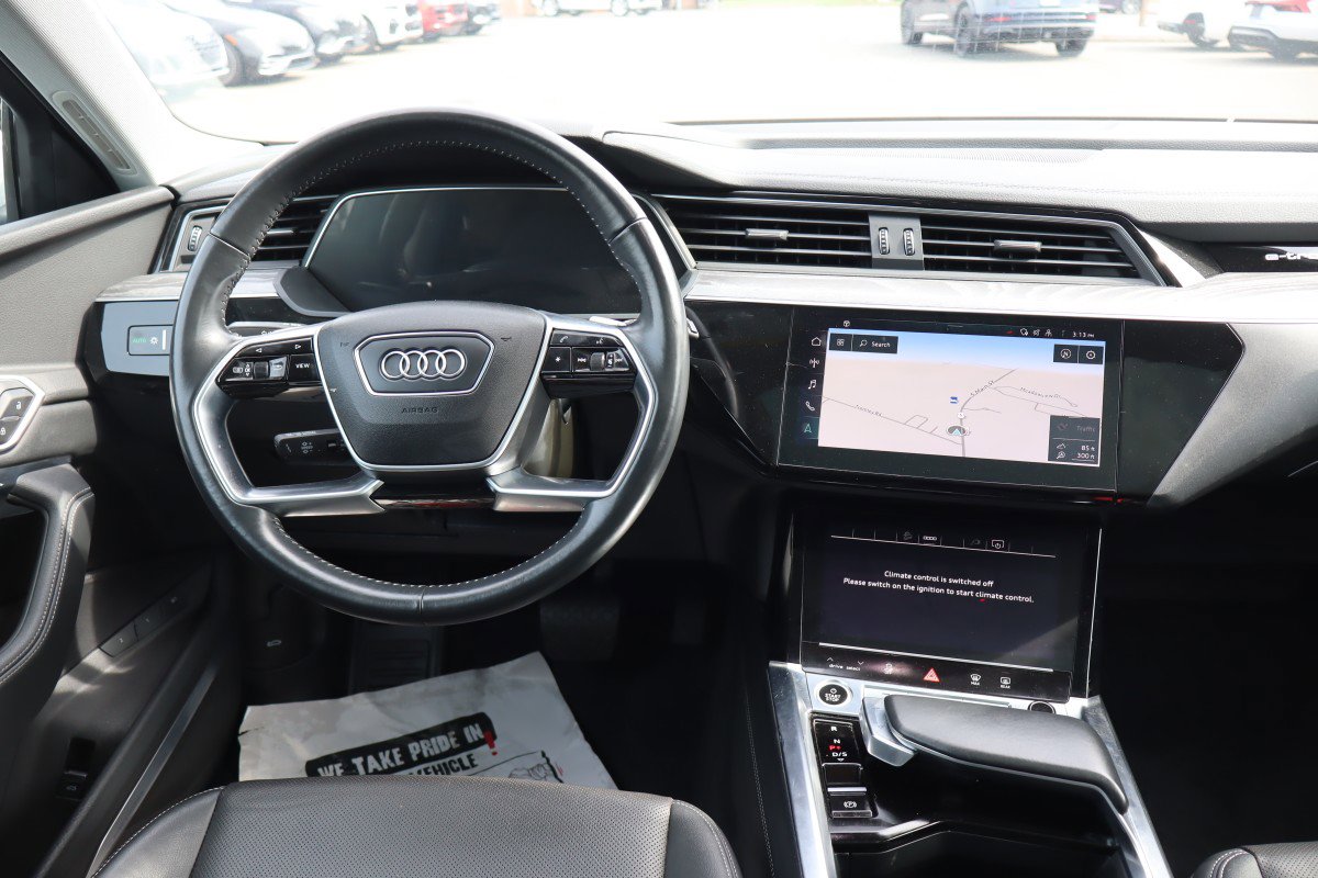 Used 2021 Audi e-tron Premium Plus w/ Premium Plus Package AWD/4WD image 12