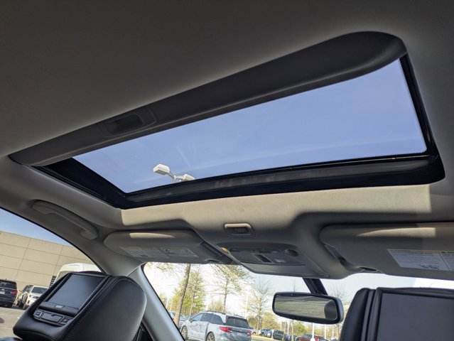 Used 2019 Nissan Pathfinder Platinum w/ Cargo Package image 20