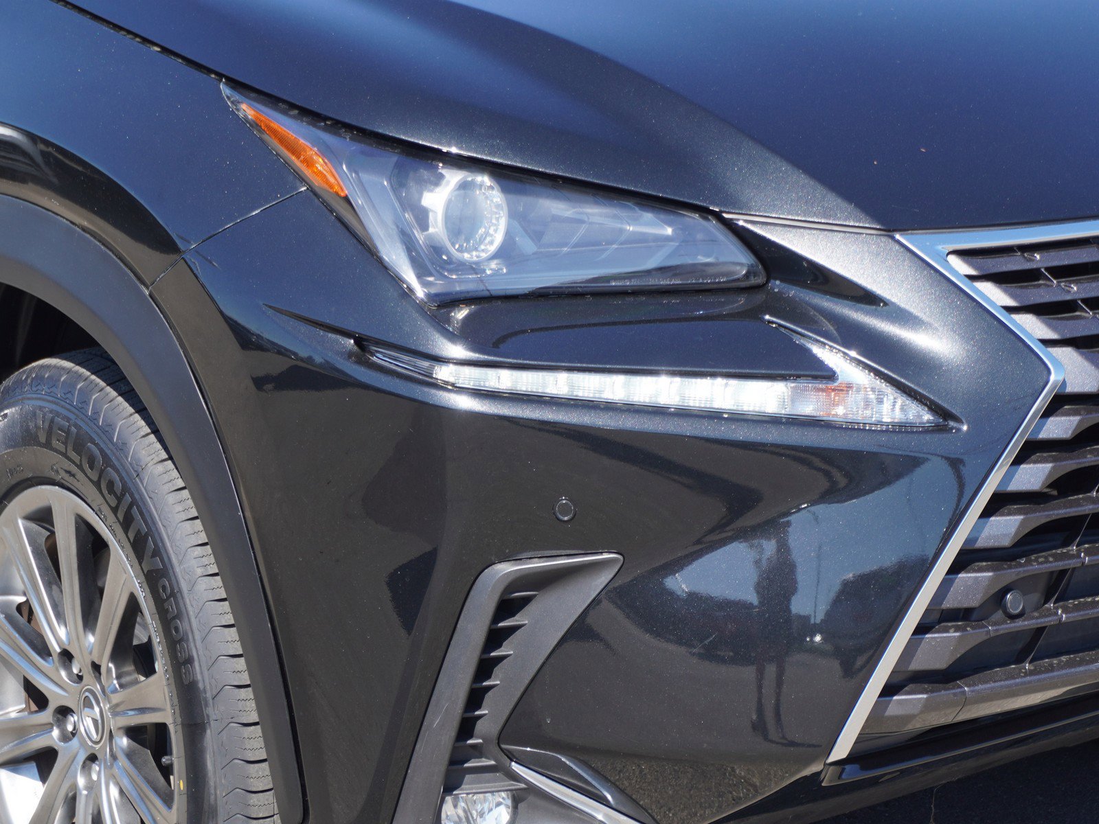 Used 2020 Lexus NX 300h AWD w/ Comfort Package image 3