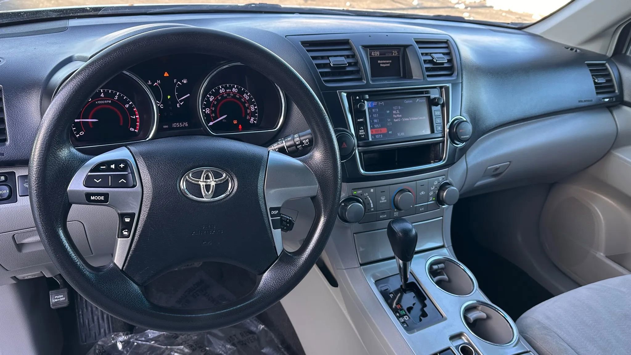 Used 2013 Toyota Highlander Limited image 11