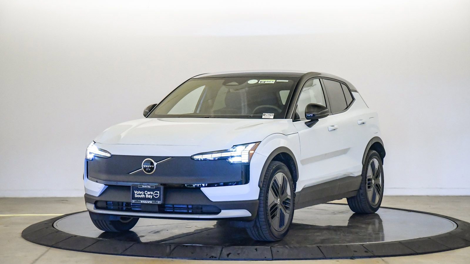 New 2026 Volvo EX30 Cross Country Ultra w/ Protection Package Premier