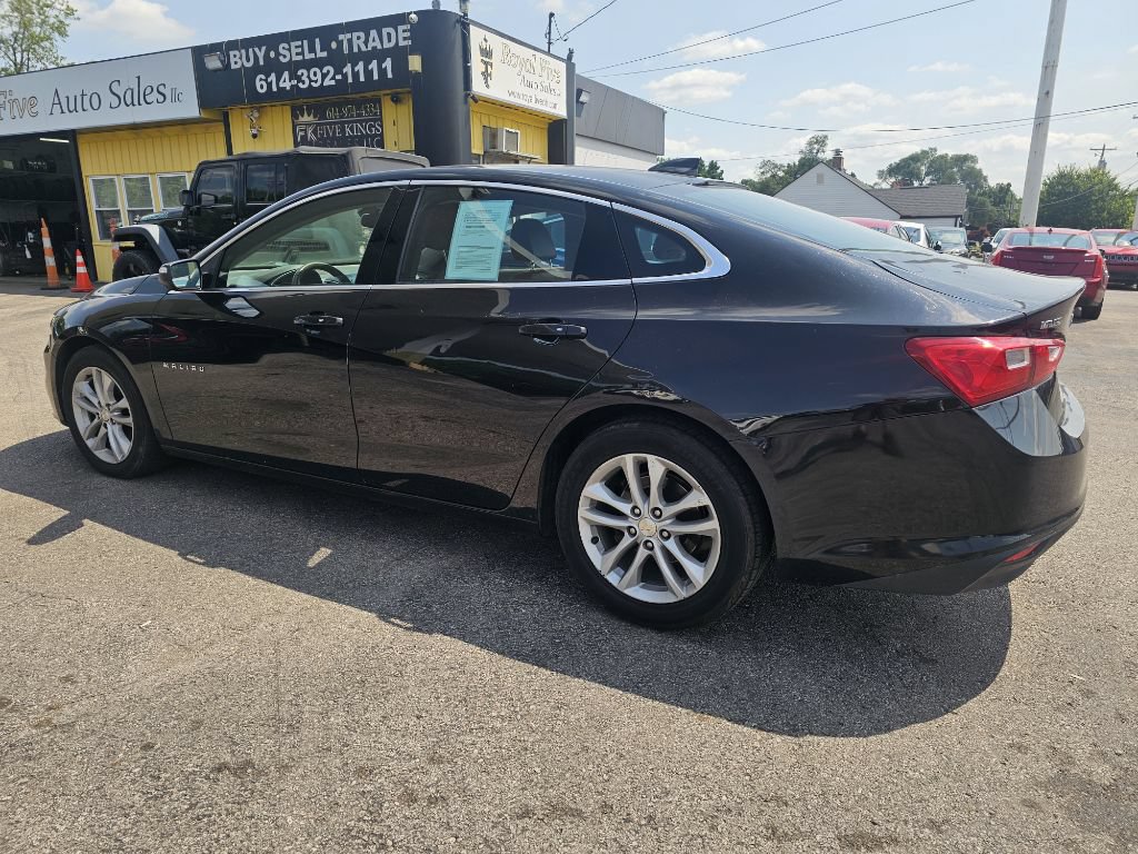 Used 2016 Chevrolet Malibu LT w/ Leather Package FWD image 7