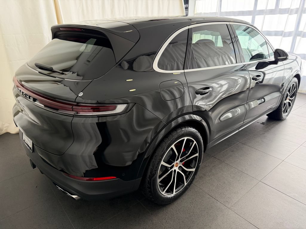 New 2026 Porsche Cayenne S AWD/4WD image 9