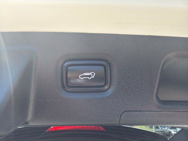 Certified 2023 Hyundai Santa Fe SEL AWD/4WD image 8