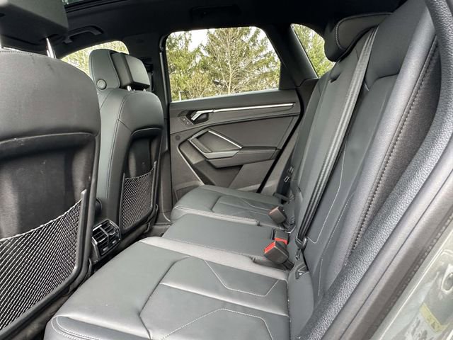 Certified 2025 Audi Q3 2.0T Premium w/ Convenience Package image 15