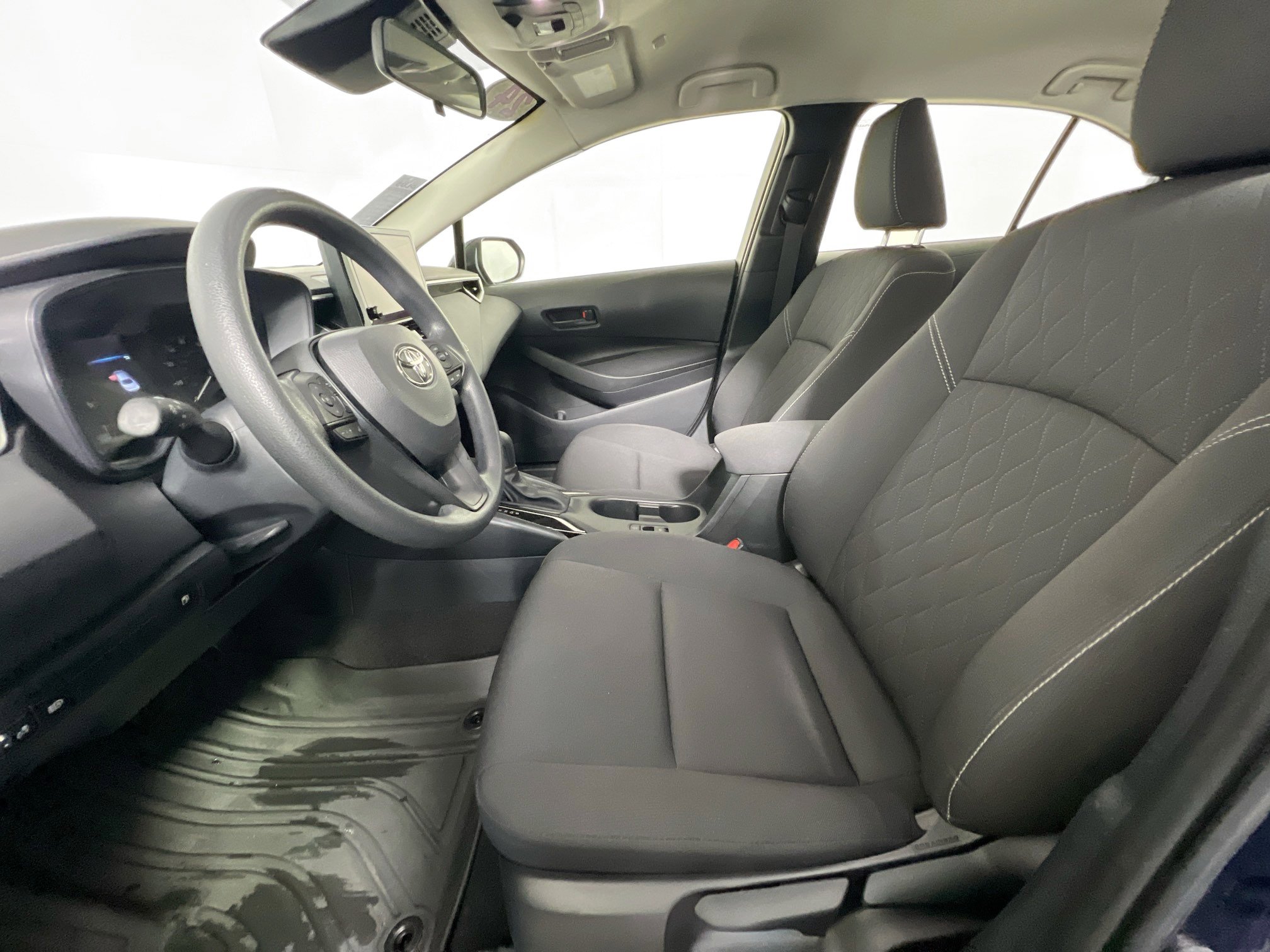 Used 2024 Toyota Corolla LE image 14