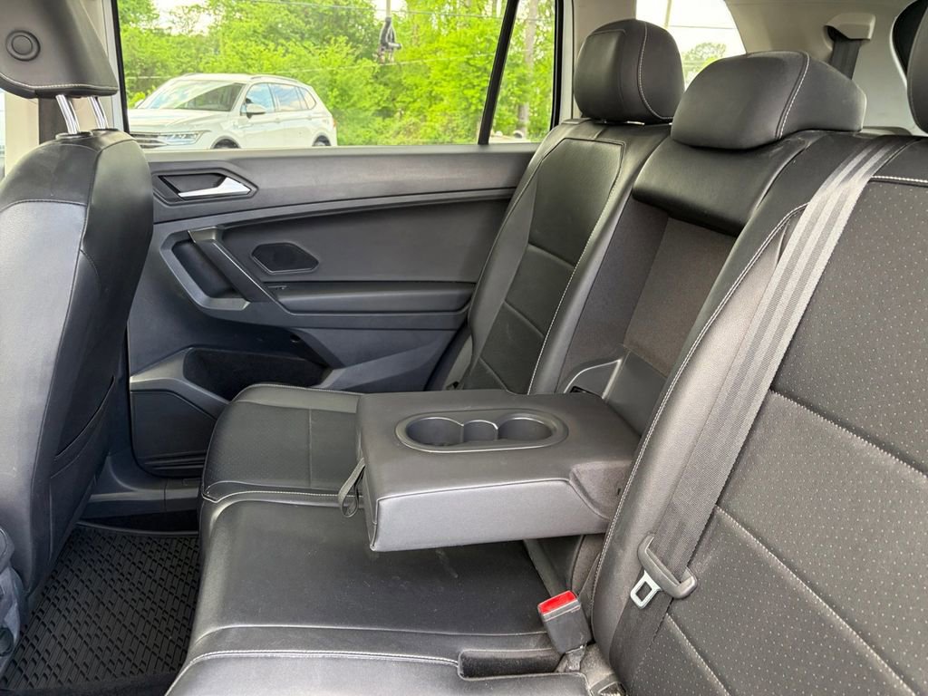 Certified 2021 Volkswagen Tiguan SE FWD image 26