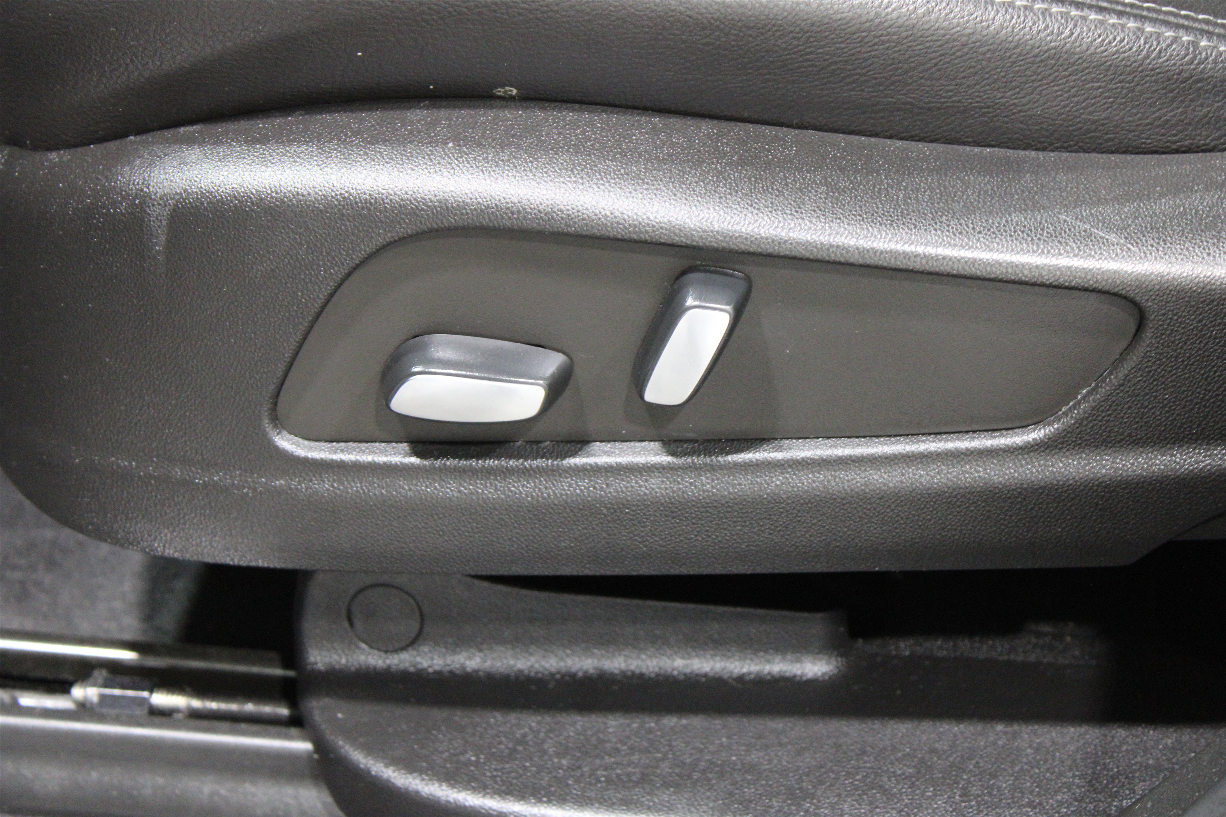 Certified 2023 Cadillac XT5 Luxury image 4