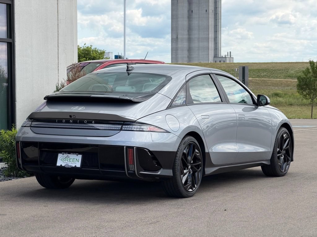 Used 2024 Hyundai Ioniq 6 SEL AWD/4WD image 5