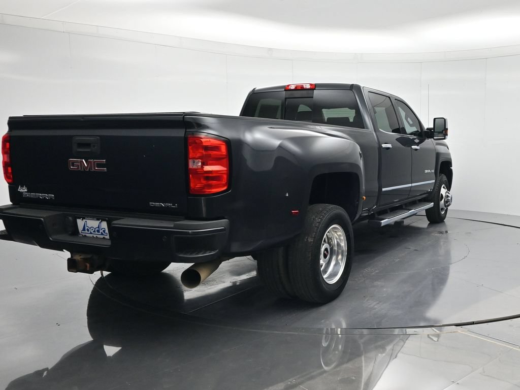 Used 2018 GMC Sierra 3500 Denali w/ Duramax Plus Package AWD/4WD image 5