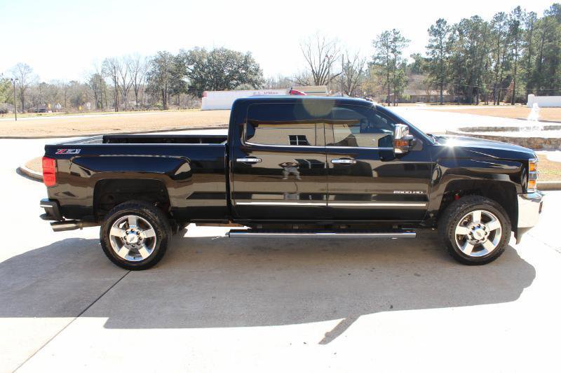 Used 2017 Chevrolet Silverado 2500 LTZ w/ Vortec Plus Package image 18