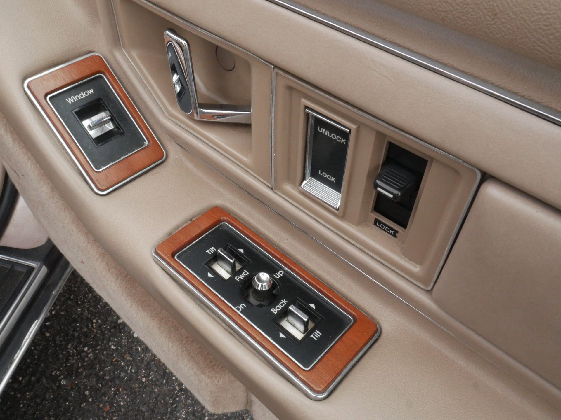 Used 1988 Cadillac Eldorado Coupe image 66