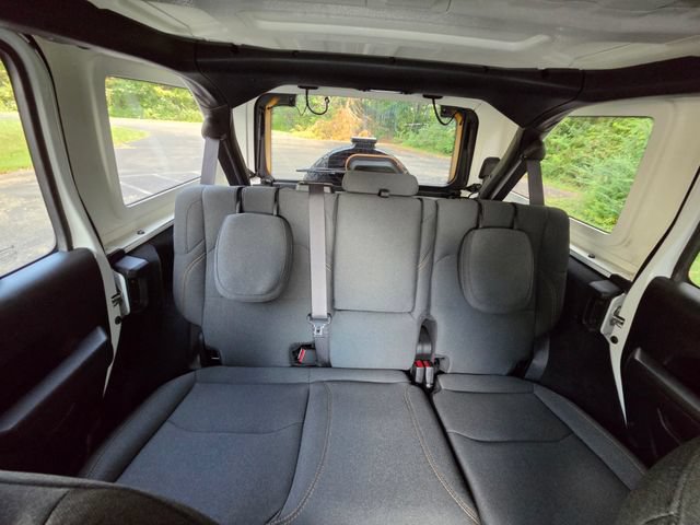 Used 2024 Jeep Wrangler Unlimited AWD/4WD image 36