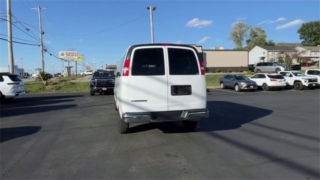 Used 2020 Chevrolet Express 3500 LT w/ LT Preferred Equipment Group image 7