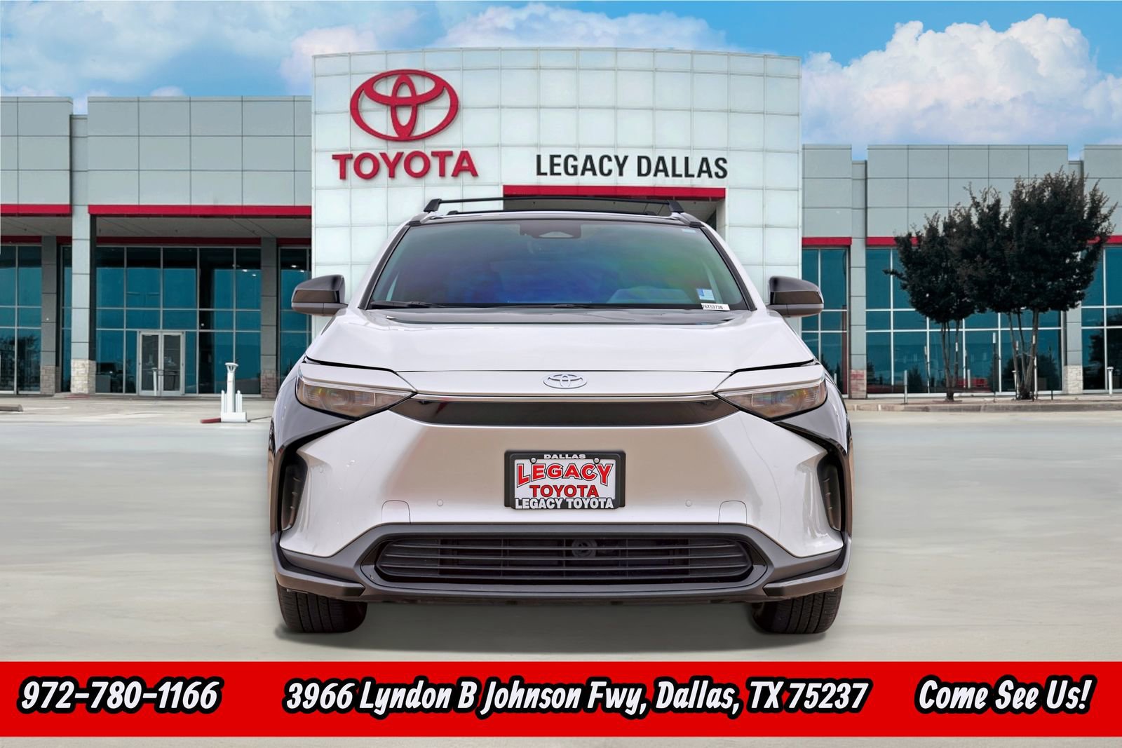 Used 2024 Toyota bZ4X XLE image 6