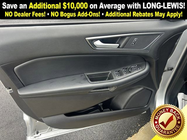 Used 2021 Ford Edge SE image 16
