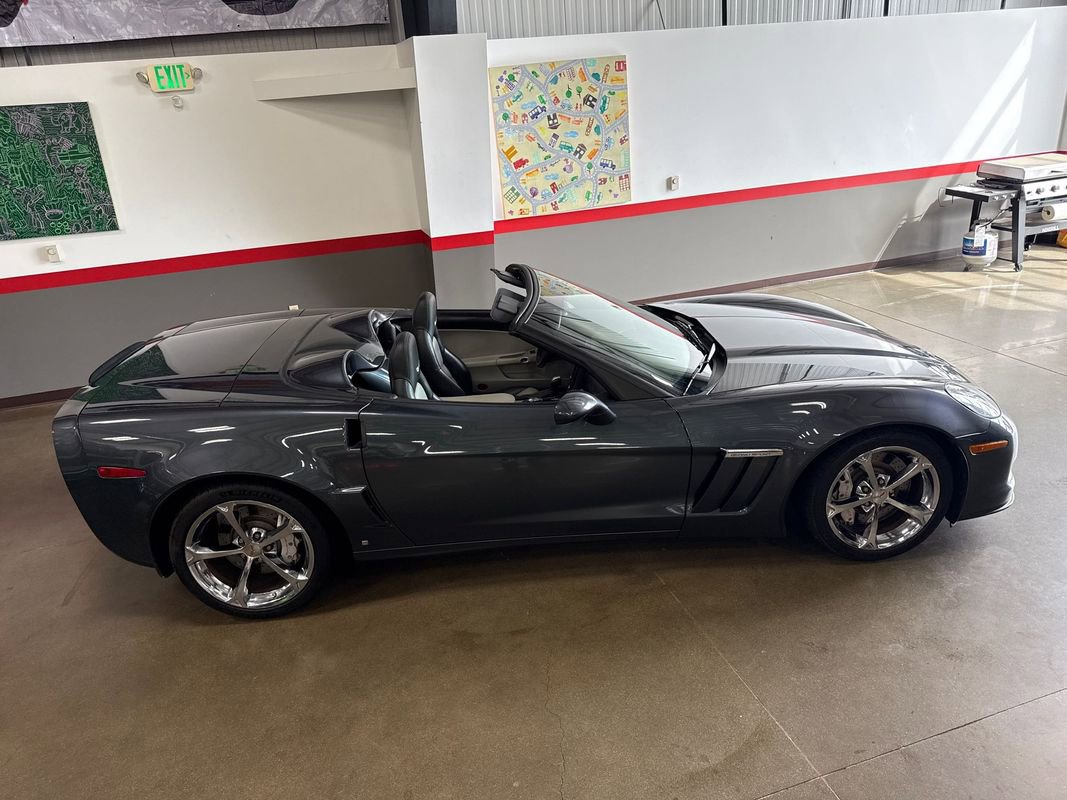 Used 2010 Chevrolet Corvette Grand Sport w/ Preferred Equipment Group image 93
