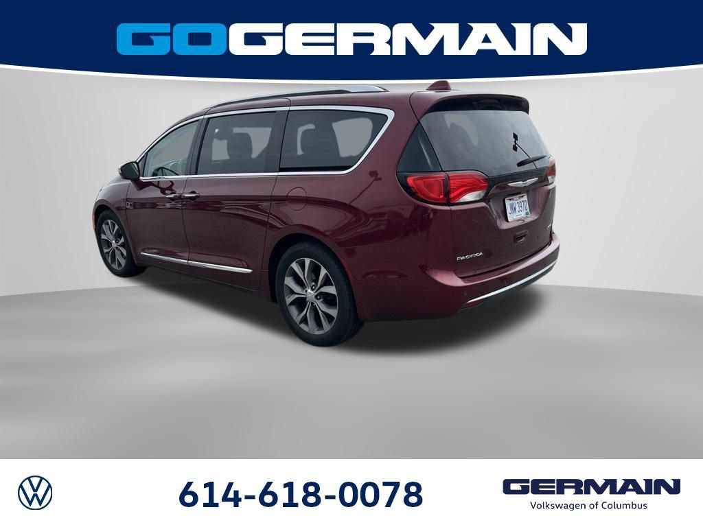 Used 2018 Chrysler Pacifica Limited w/ Tire & Wheel Group FWD image 5