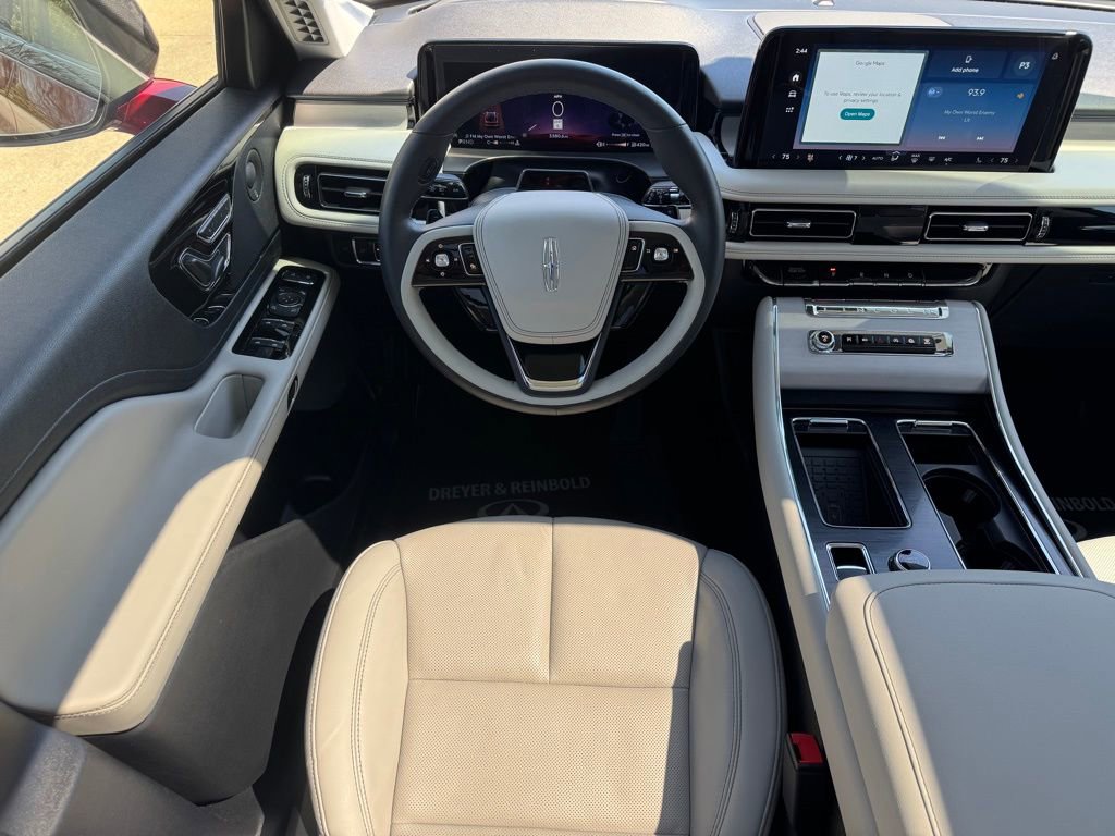 Used 2025 Lincoln Aviator Reserve w/ Jet Appearance Package AWD/4WD image 17