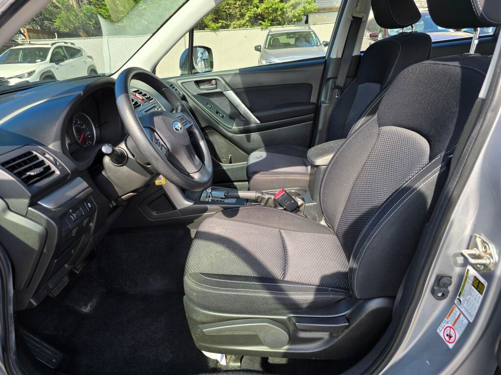 Used 2014 Subaru Forester 2.5i AWD/4WD image 20