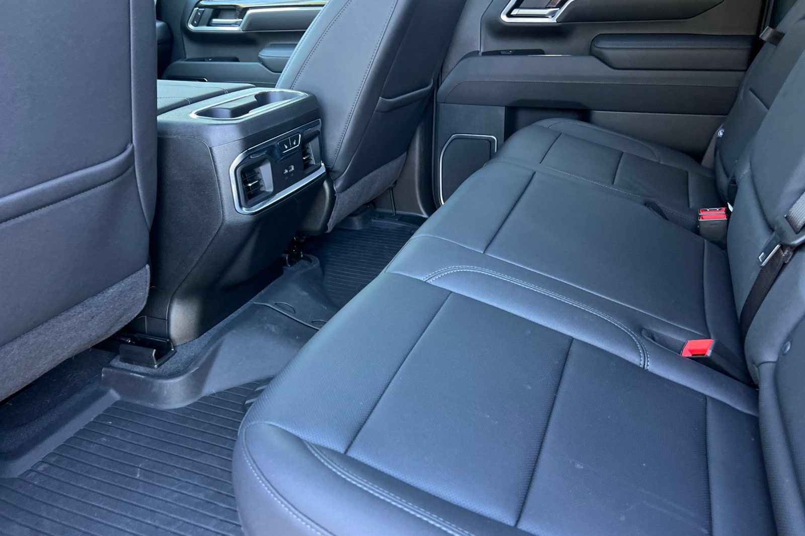 Used 2025 Chevrolet Silverado 2500 LTZ w/ Trail Boss Package AWD/4WD image 12