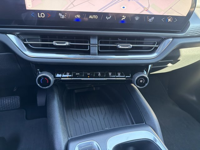 New 2026 Chevrolet Equinox EV LT w/ Comfort Package image 18