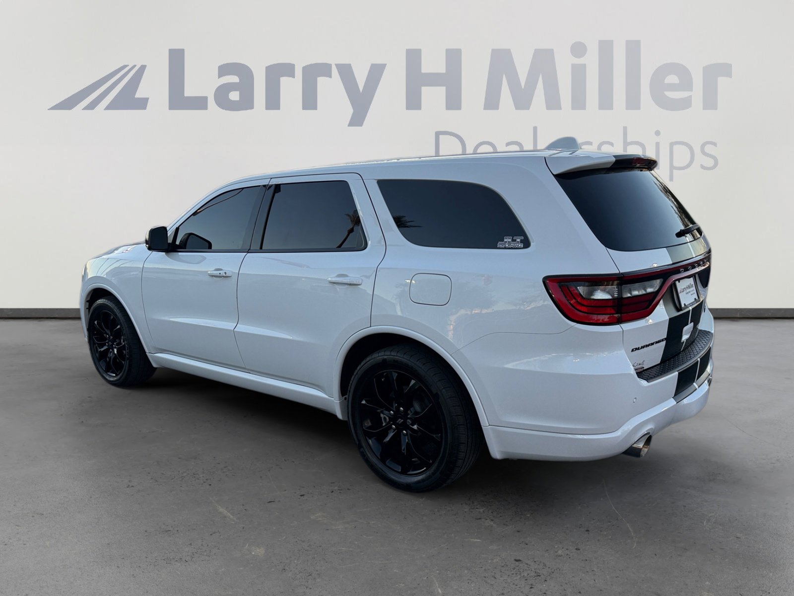 Certified 2019 Dodge Durango R/T w/ Technology Group image 3