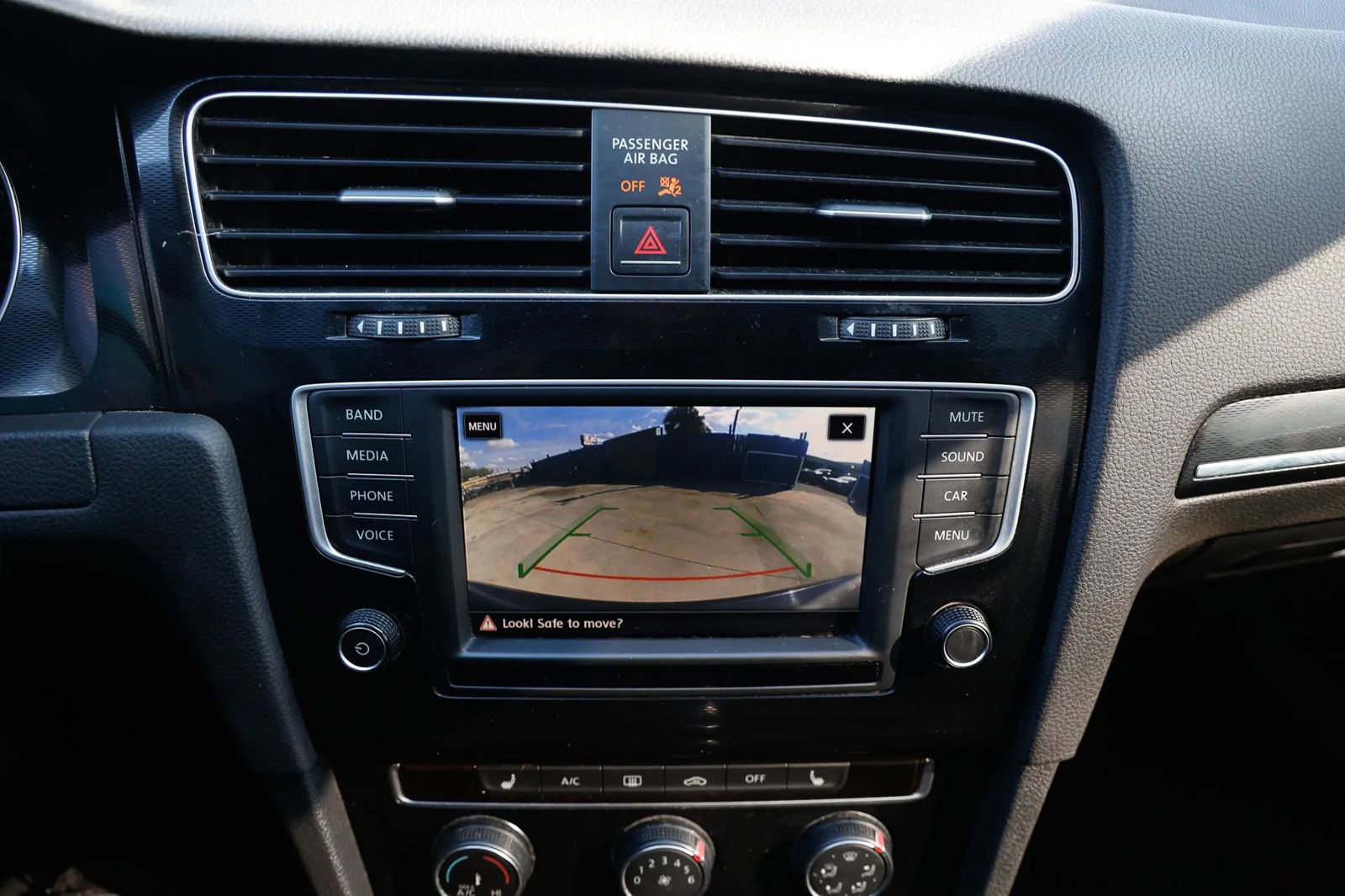 Used 2017 Volkswagen GTI Sport image 26