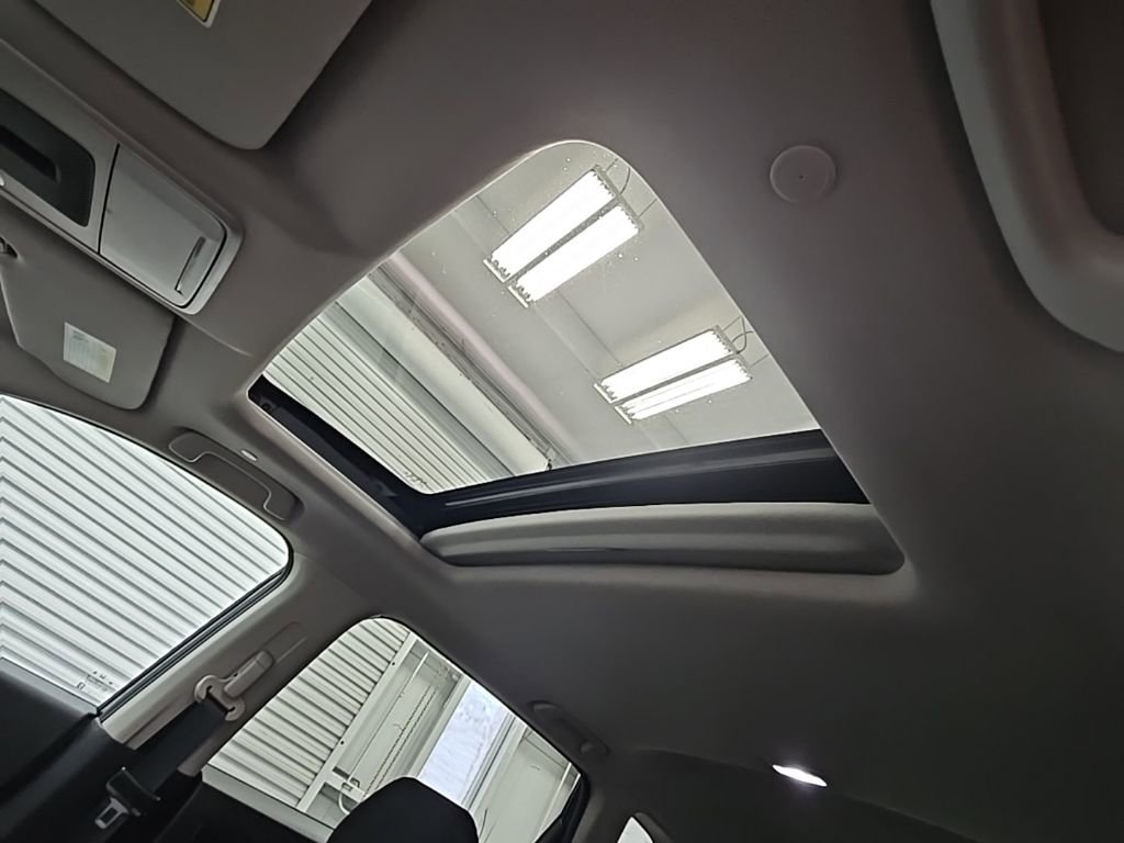 Used 2024 Honda CR-V EX image 27