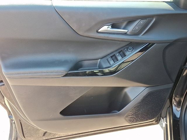 Used 2025 Chevrolet Equinox LT FWD image 8