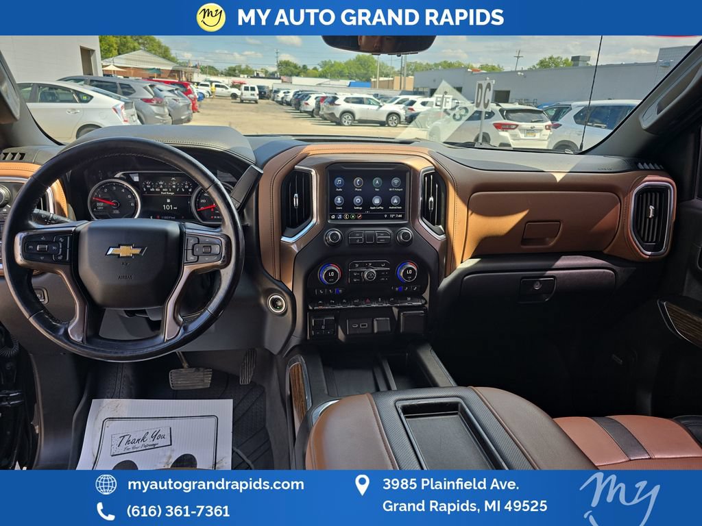 Used 2019 Chevrolet Silverado 1500 High Country w/ Technology Package AWD/4WD image 12