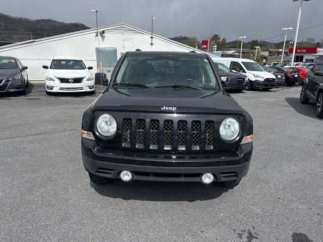 Used 2015 Jeep Patriot High Altitude AWD/4WD image 3