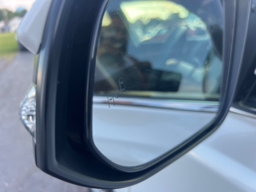 Used 2017 Toyota RAV4 Limited AWD/4WD image 10
