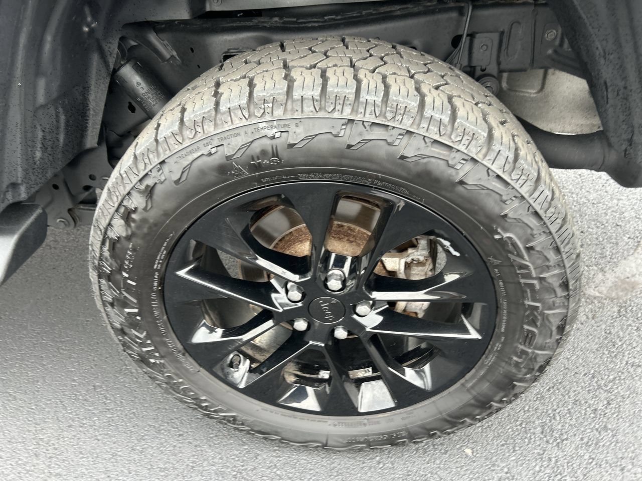 Used 2021 Jeep Gladiator Overland AWD/4WD image 10