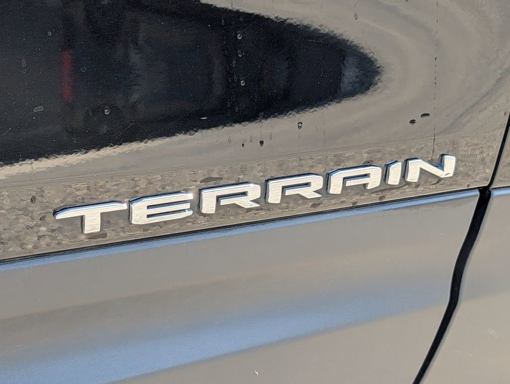 Used 2024 GMC Terrain SLT w/ Infotainment Package II AWD/4WD image 17