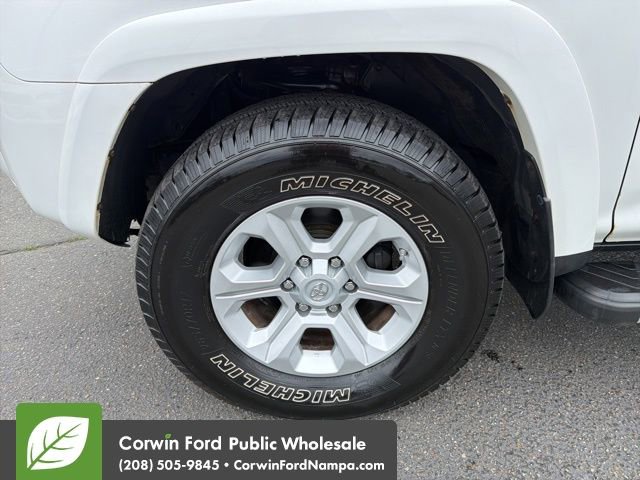 Used 2016 Toyota 4Runner SR5 Premium image 9