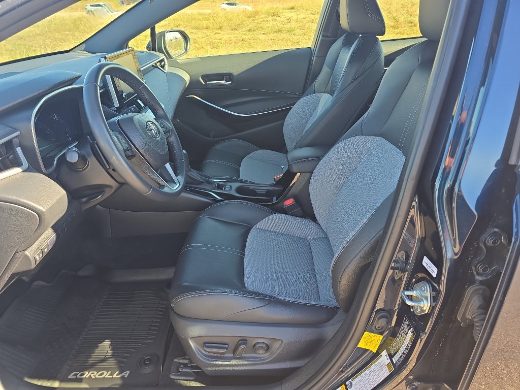 Used 2020 Toyota Corolla XSE image 12