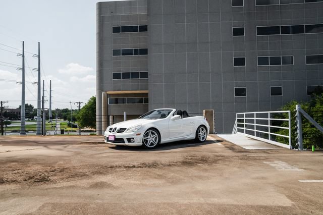 Used 2009 Mercedes-Benz SLK 55 AMG image 16